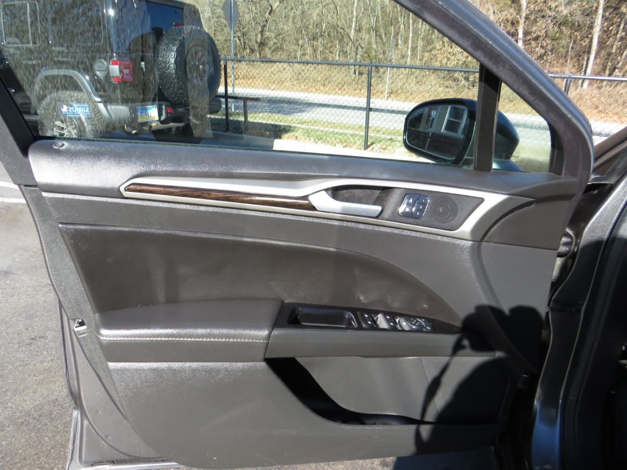 Ford Fusion 4dr Sdn SE Hybrid FWD 2015