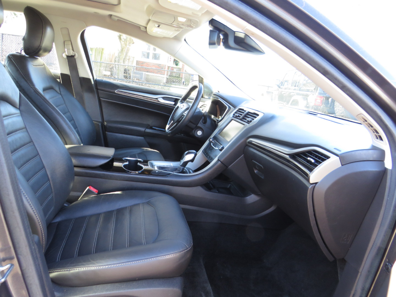 Ford Fusion 4dr Sdn SE Hybrid FWD 2015