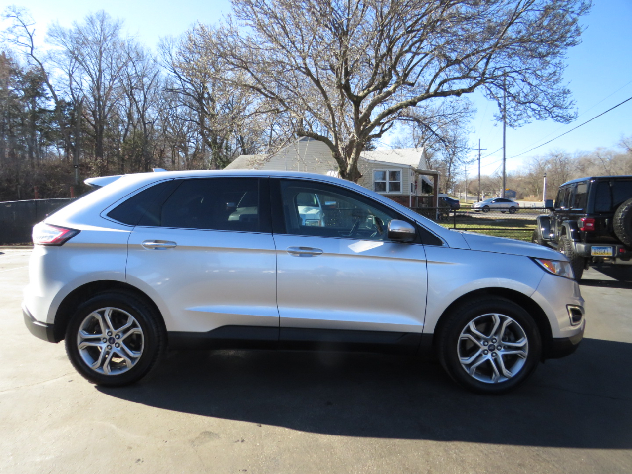 Ford Edge 4dr Titanium AWD 2015