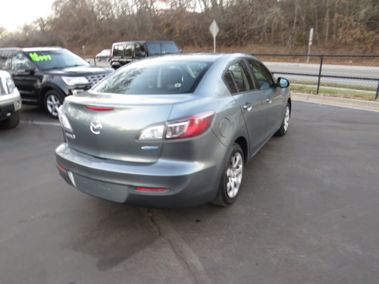 Mazda MAZDA3 4dr Sdn Auto i Sport 2013