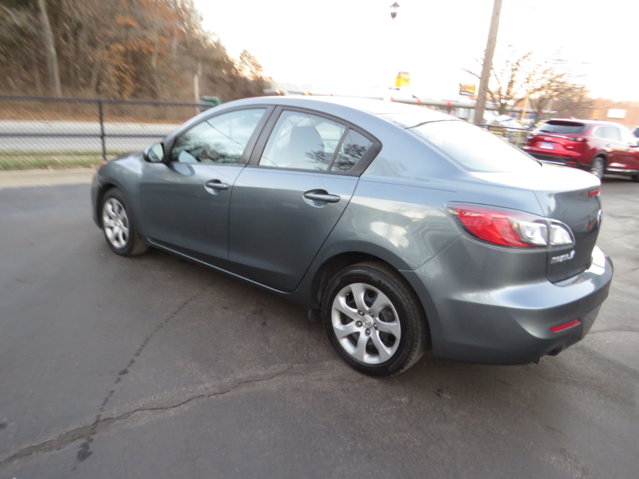 Mazda MAZDA3 4dr Sdn Auto i Sport 2013