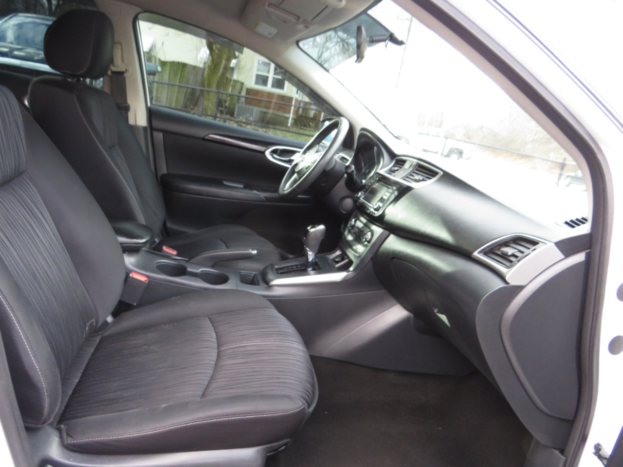 Nissan Sentra SV CVT 2017