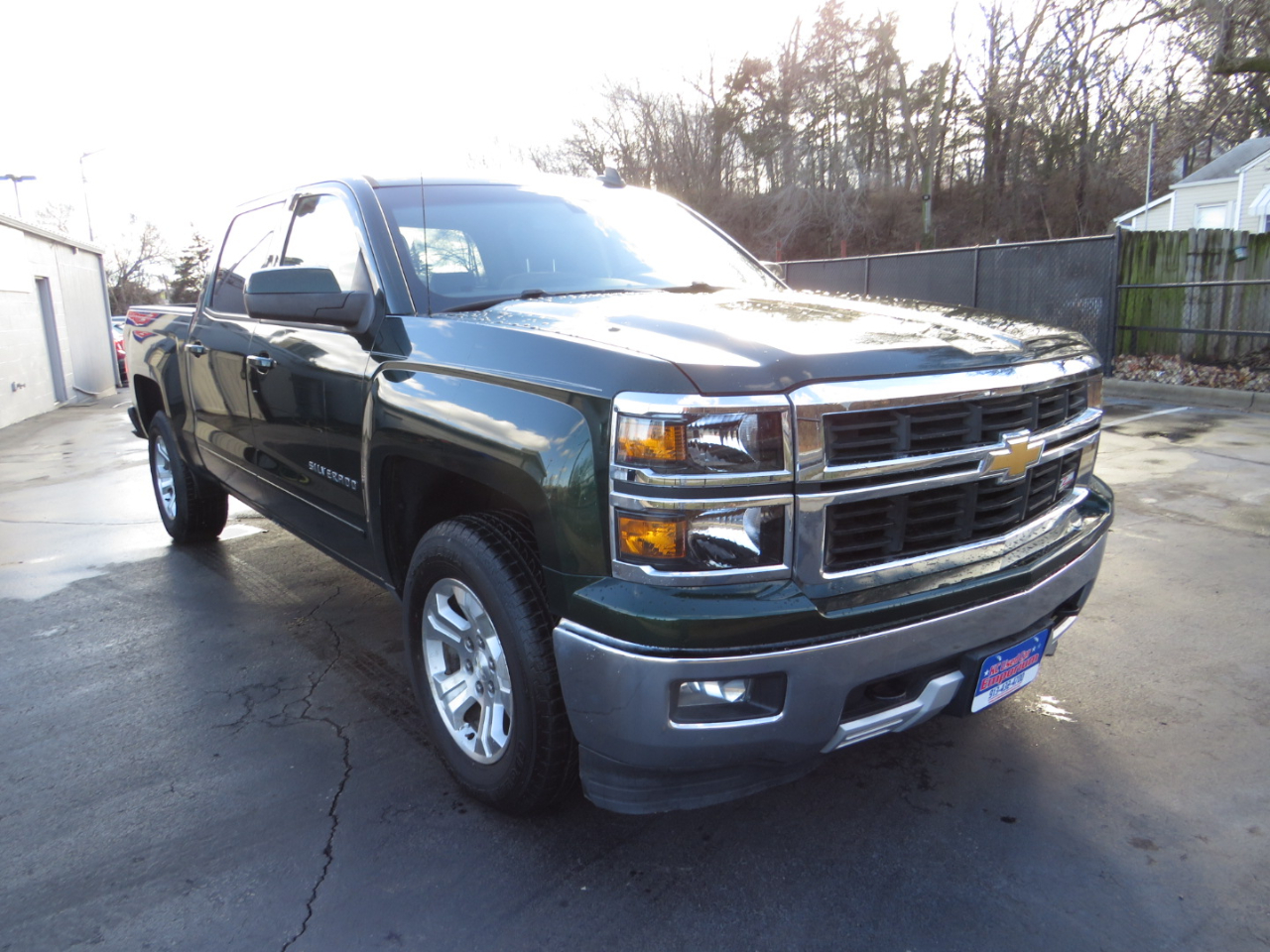 Chevrolet Silverado 1500 4WD Crew Cab 143.5" LT w/2LT 2015