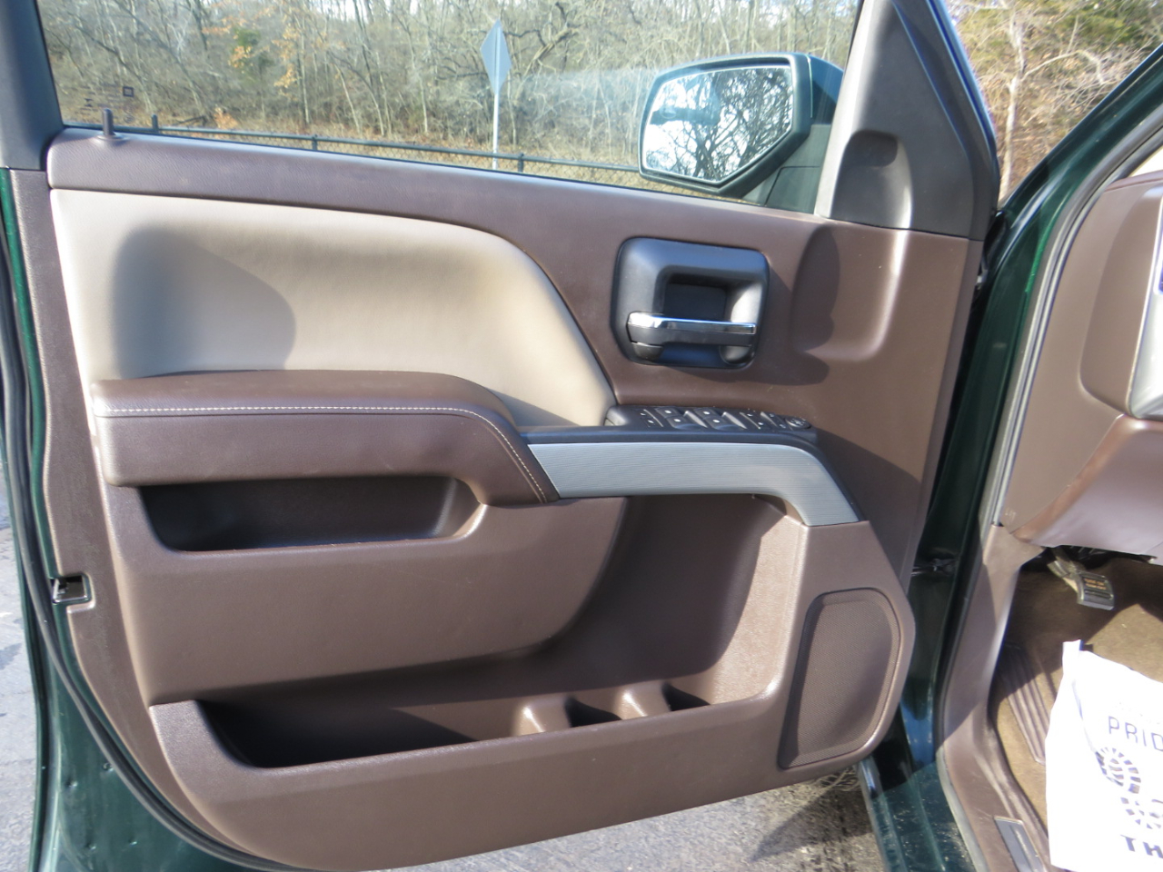 Chevrolet Silverado 1500 4WD Crew Cab 143.5" LT w/2LT 2015