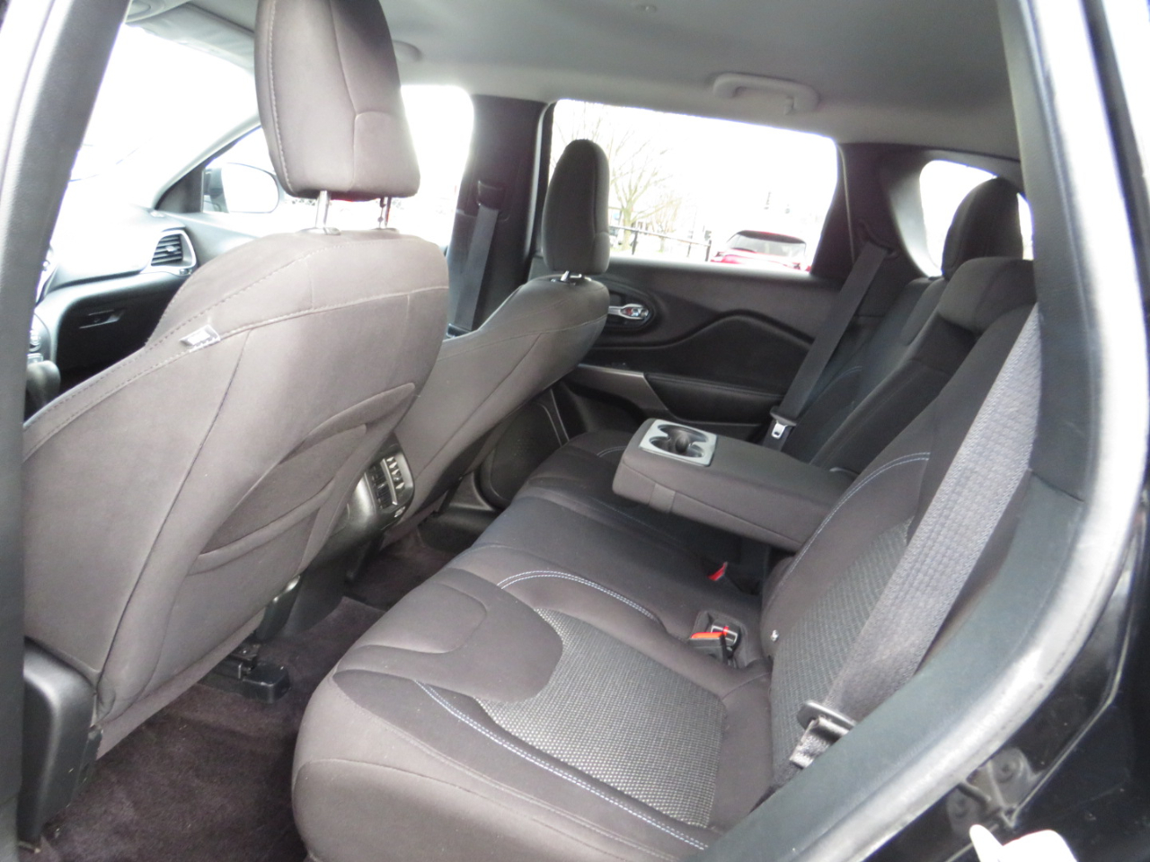 Jeep Cherokee Latitude FWD 2019