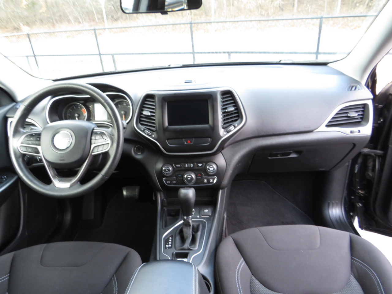Jeep Cherokee Latitude FWD 2019