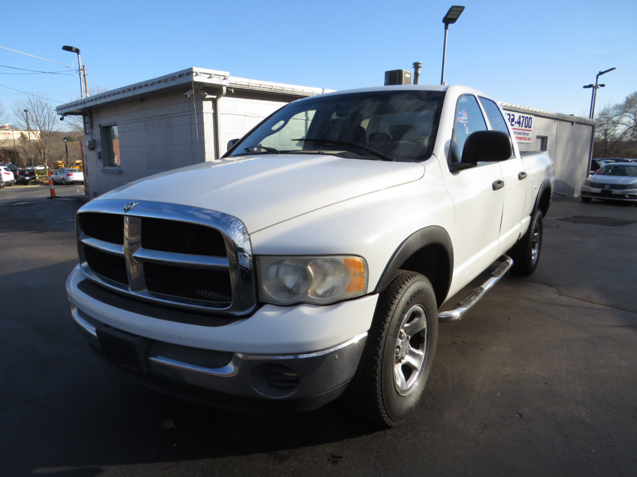 Dodge Ram 1500 4dr Quad Cab 140.5" WB 4WD SLT 2005