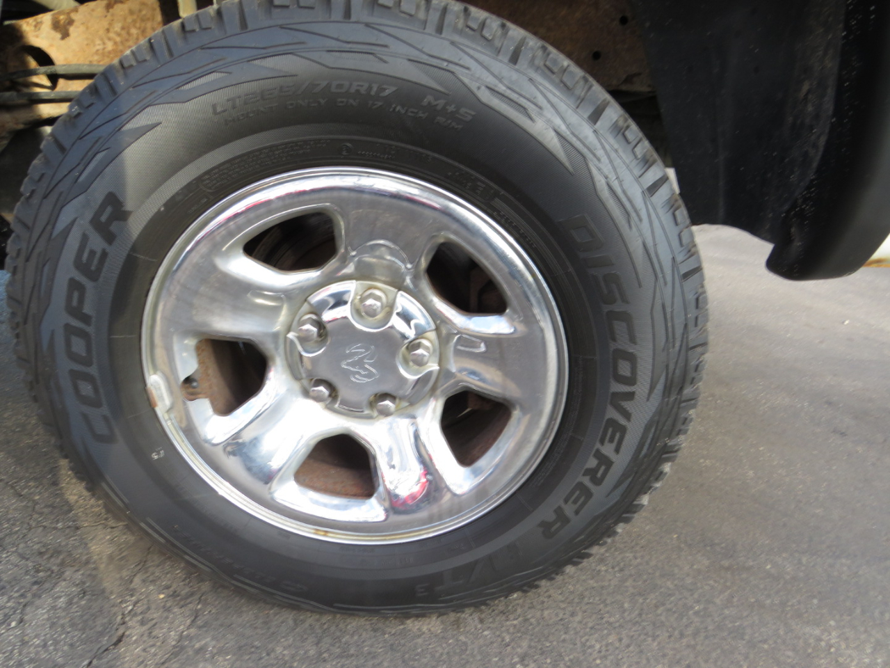 Dodge Ram 1500 4dr Quad Cab 140.5" WB 4WD SLT 2005