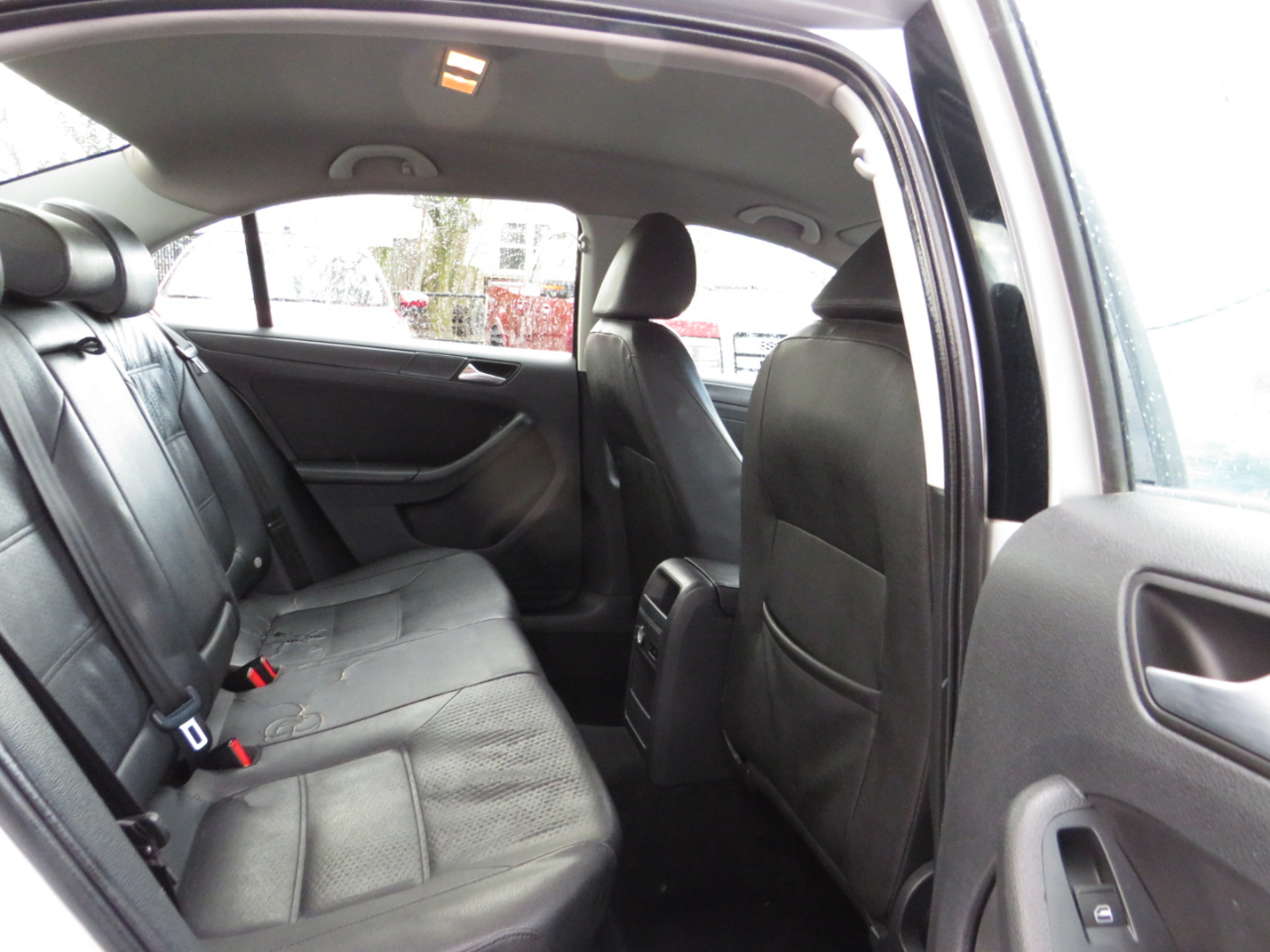 Volkswagen Jetta Sedan 4dr Manual SE PZEV 2012