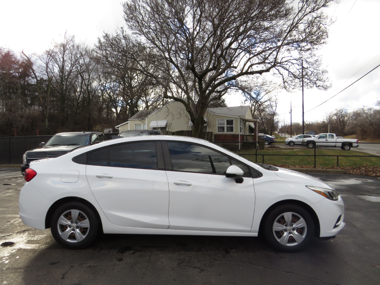 Chevrolet Cruze 4dr Sdn 1.4L LS w/1SB 2018