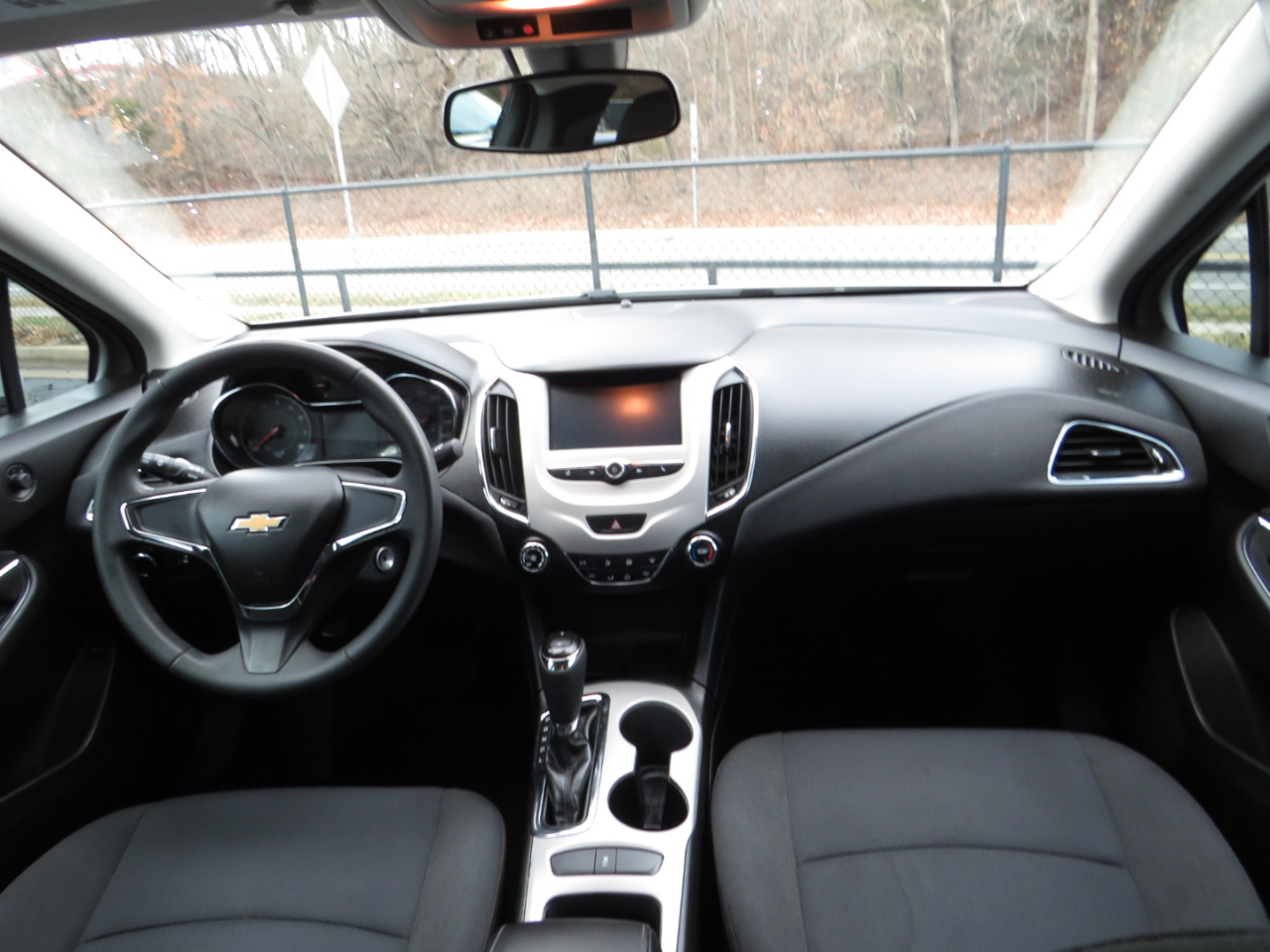 Chevrolet Cruze 4dr Sdn 1.4L LS w/1SB 2018