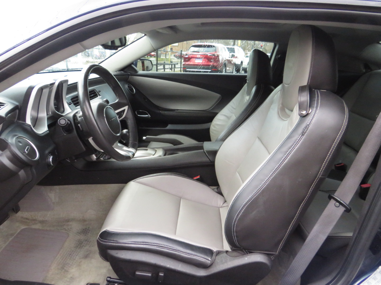 Chevrolet Camaro 2dr Cpe 2LT 2011