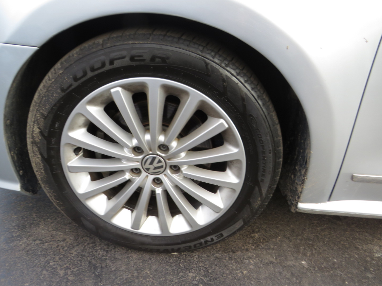 Volkswagen Passat 4dr Sdn 1.8T Auto SE PZEV 2016