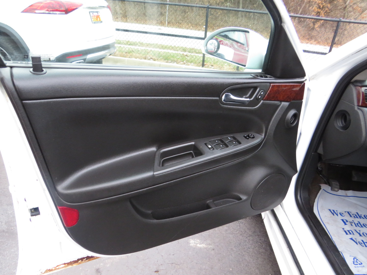 Chevrolet Impala 4dr Sdn LT Retail 2011