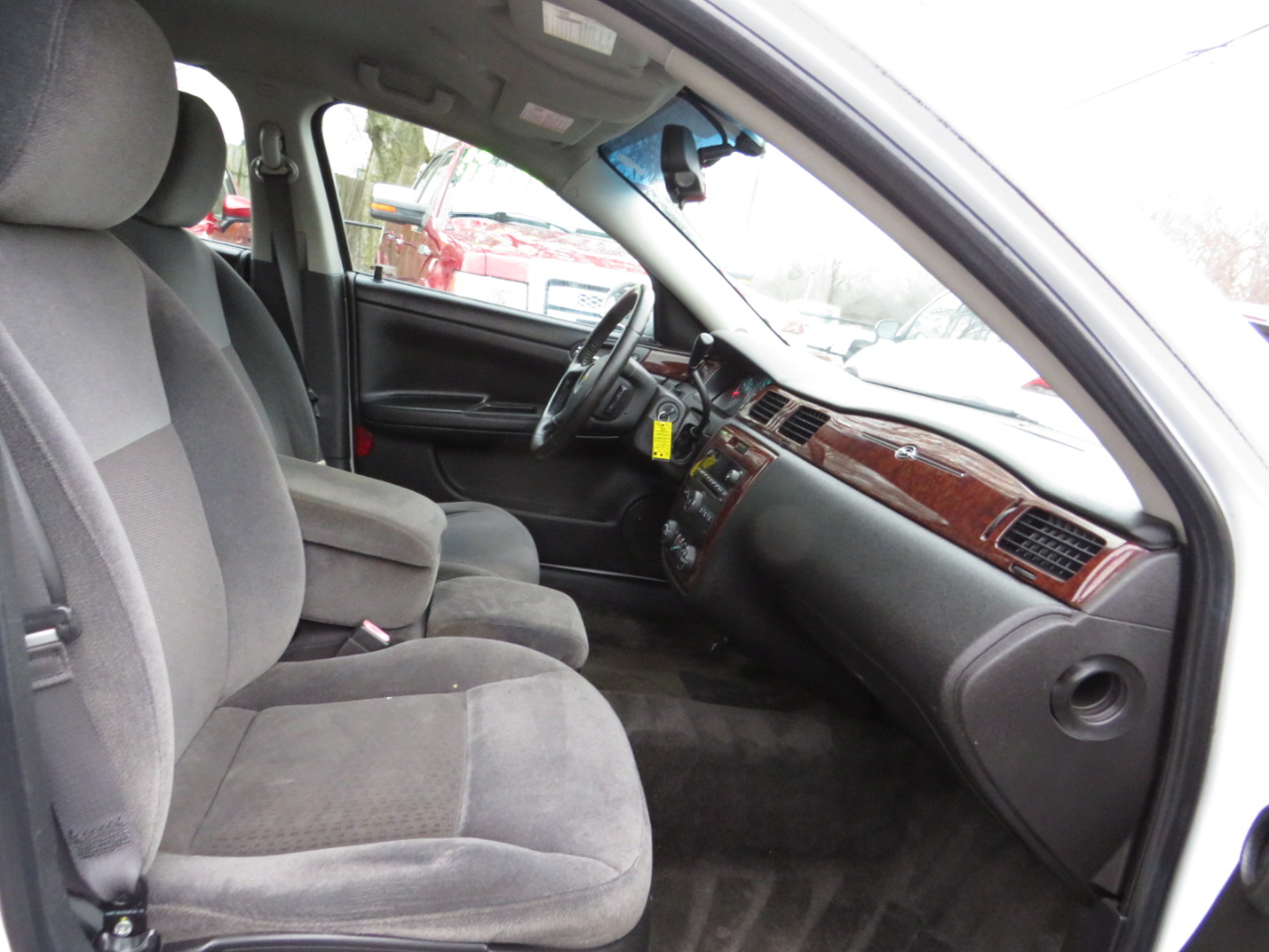 Chevrolet Impala 4dr Sdn LT Retail 2011