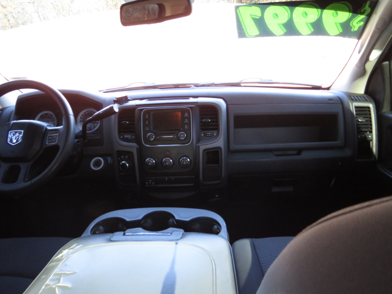 RAM 1500 4WD Quad Cab 140.5" Express 2013