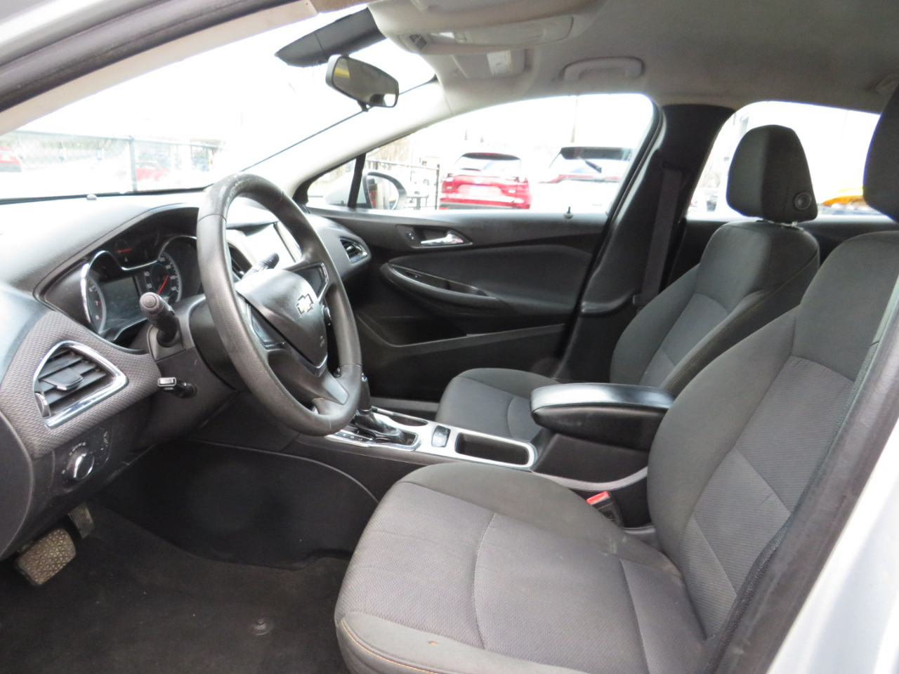 Chevrolet Cruze 4dr Sdn 1.4L LS w/1SB 2017