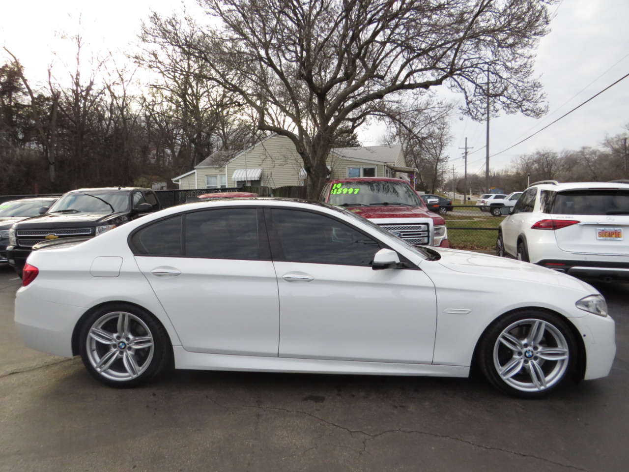 BMW 5 Series 4dr Sdn 535i xDrive AWD 2015