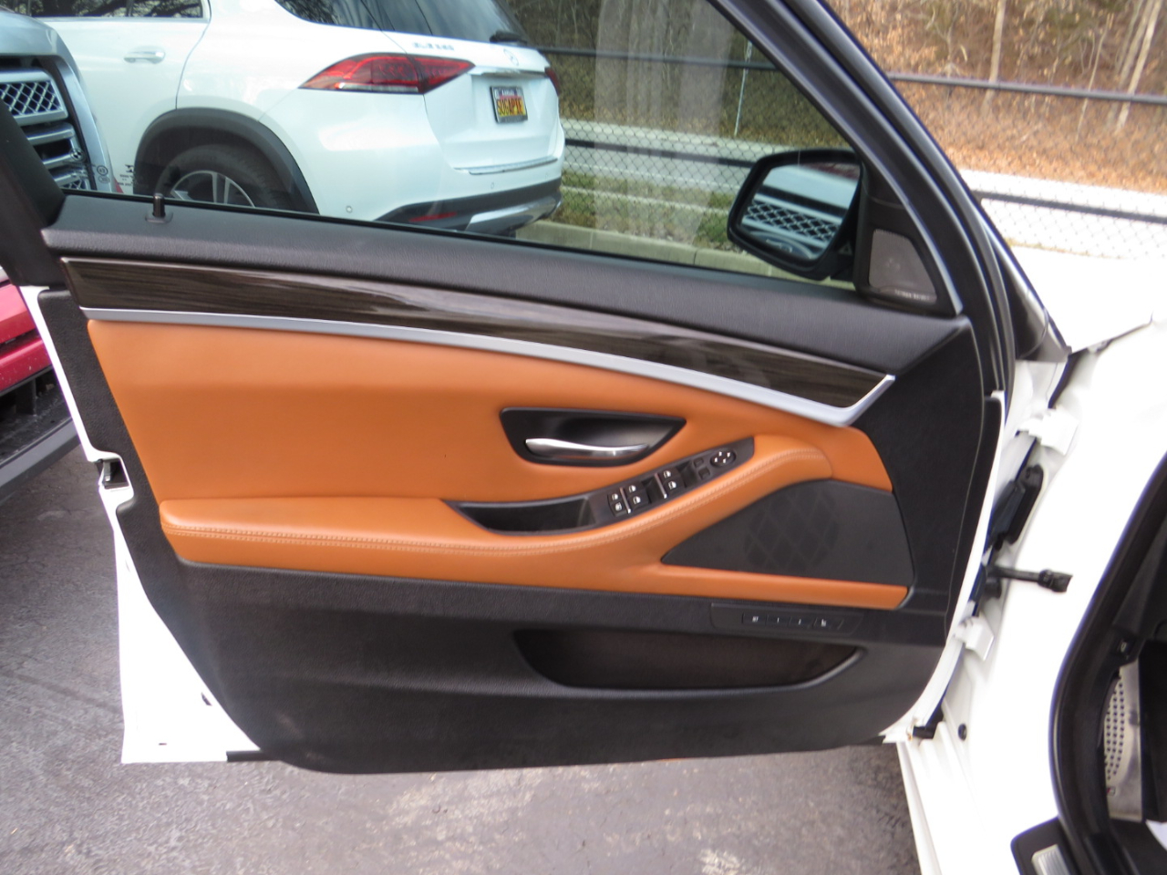 BMW 5 Series 4dr Sdn 535i xDrive AWD 2015