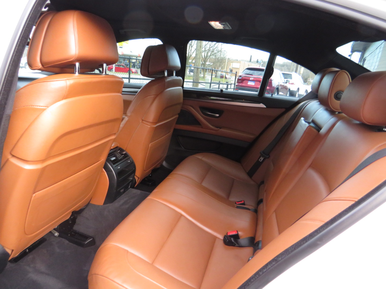 BMW 5 Series 4dr Sdn 535i xDrive AWD 2015