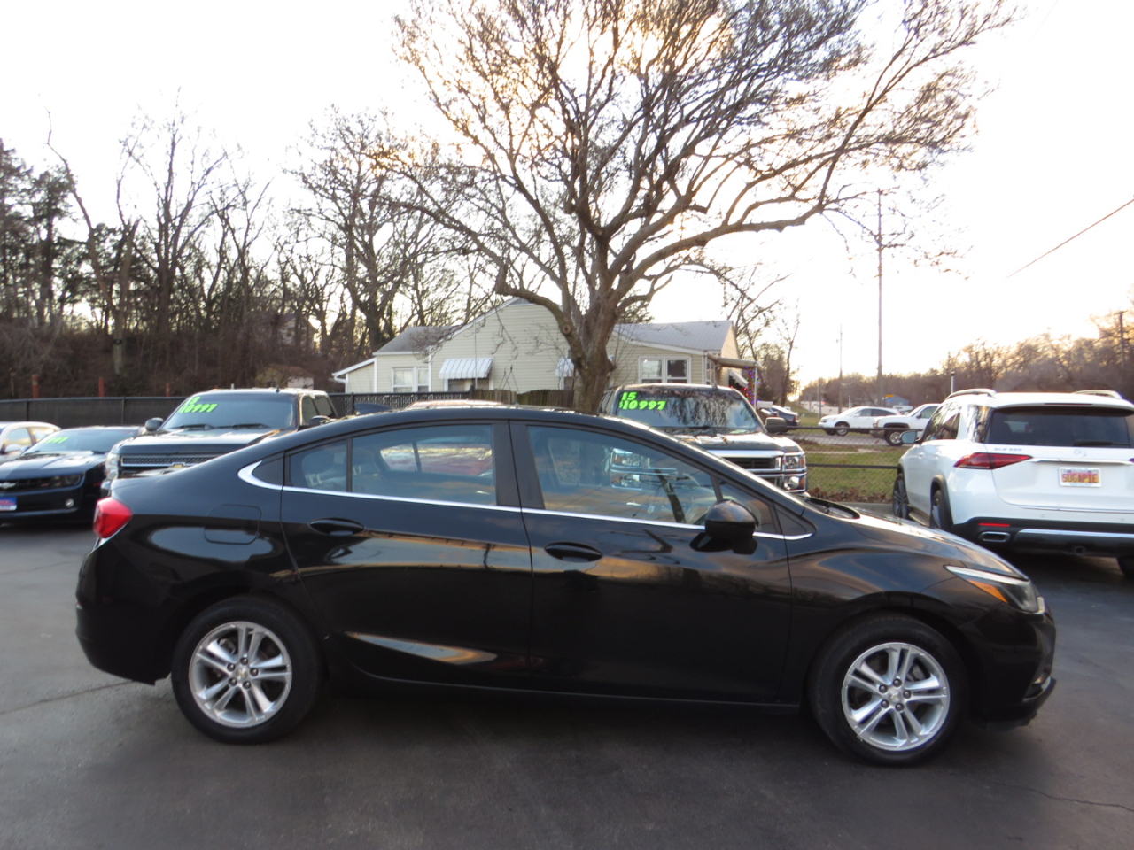 Chevrolet Cruze 4dr Sdn 1.4L LT w/1SD 2017