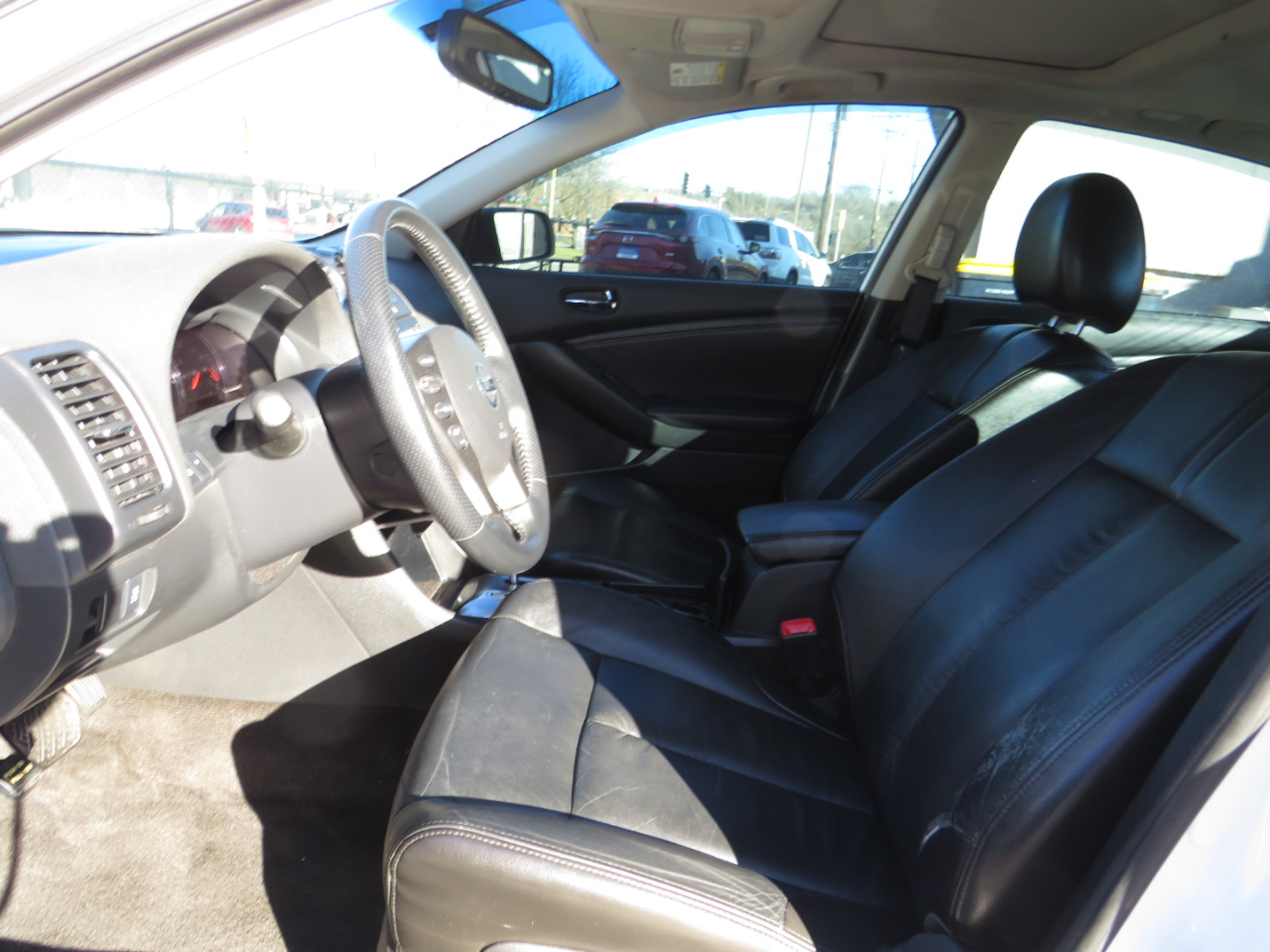 Nissan Altima 4dr Sdn I4 CVT 2.5 SL 2012