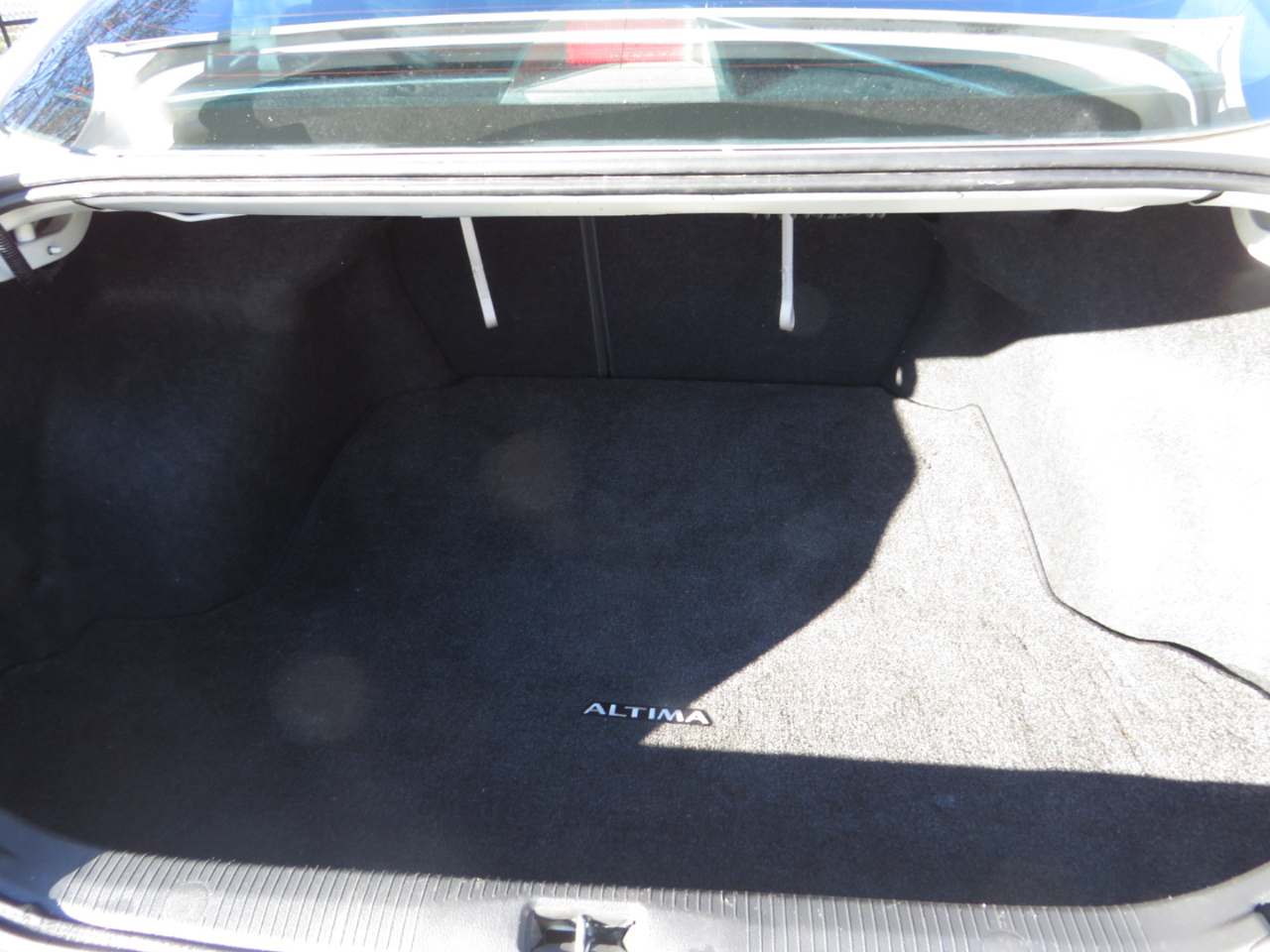 Nissan Altima 4dr Sdn I4 CVT 2.5 SL 2012