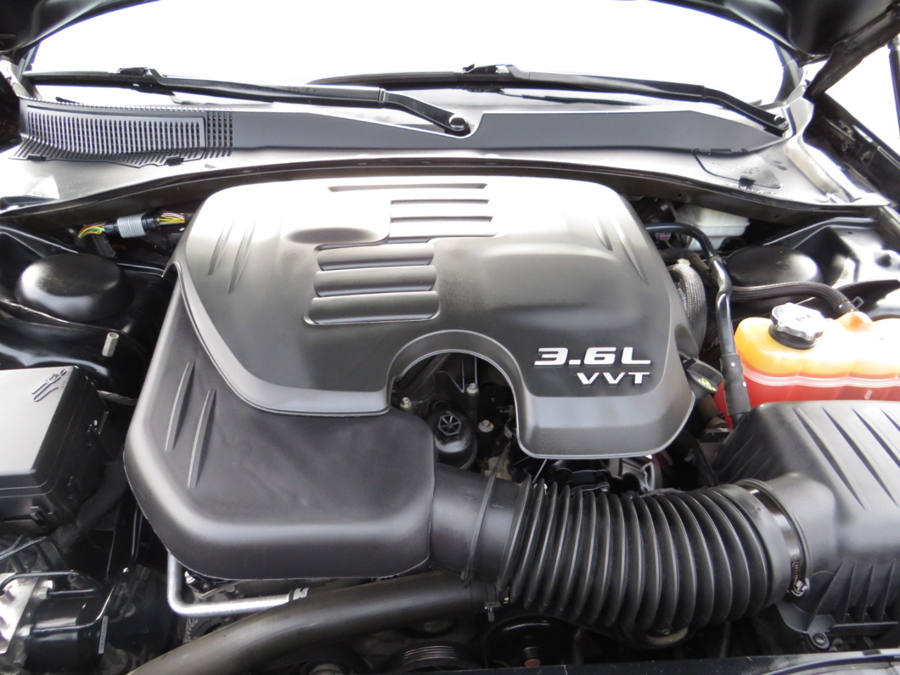 Chrysler 300 4dr Sdn AWD 2014