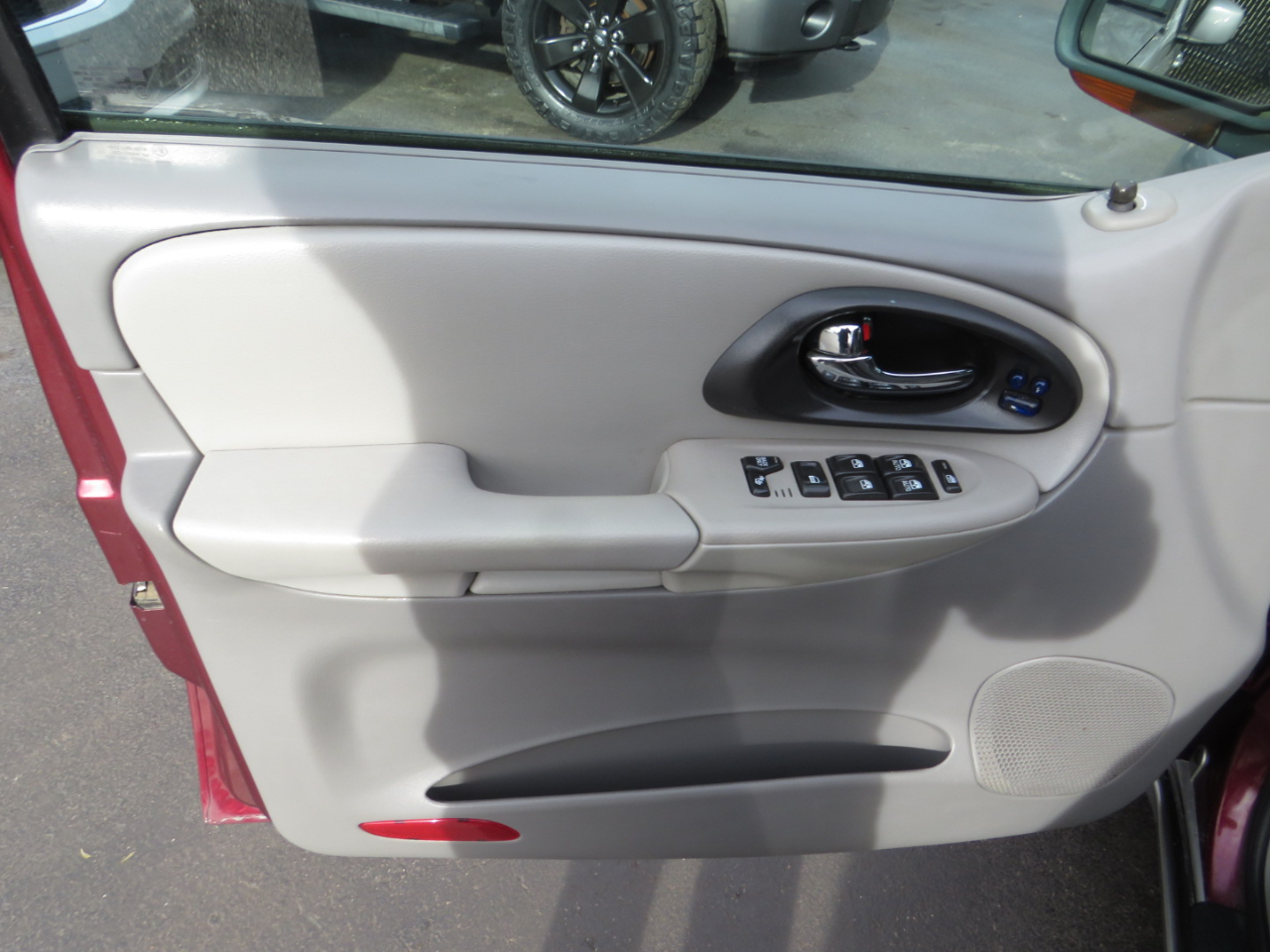 Chevrolet TrailBlazer 4dr 4WD LT 2005