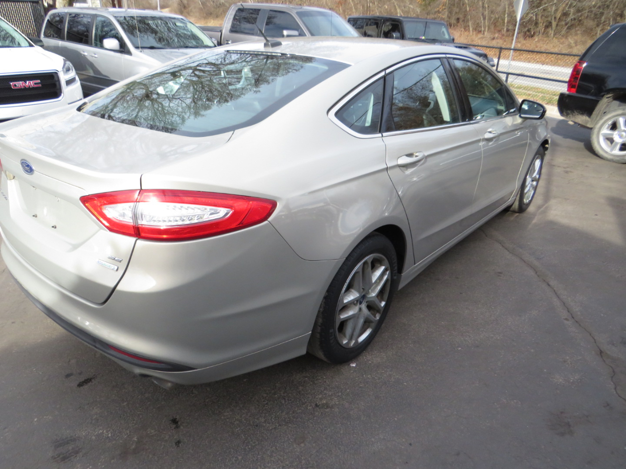 Ford Fusion 4dr Sdn SE FWD 2015