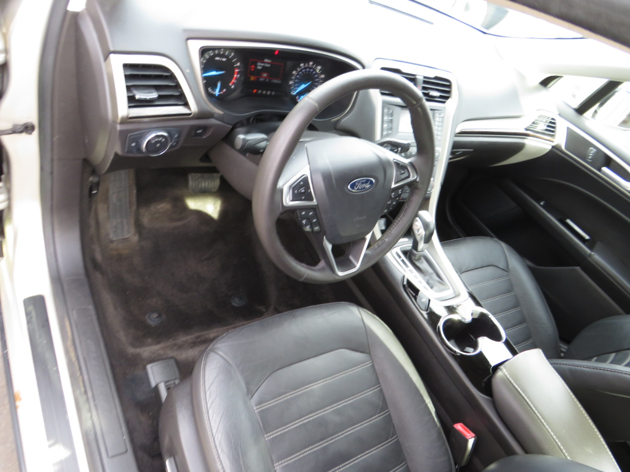 Ford Fusion 4dr Sdn SE FWD 2015