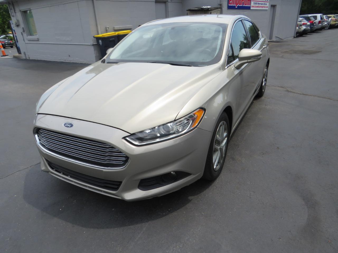 Ford Fusion 4dr Sdn SE FWD 2015