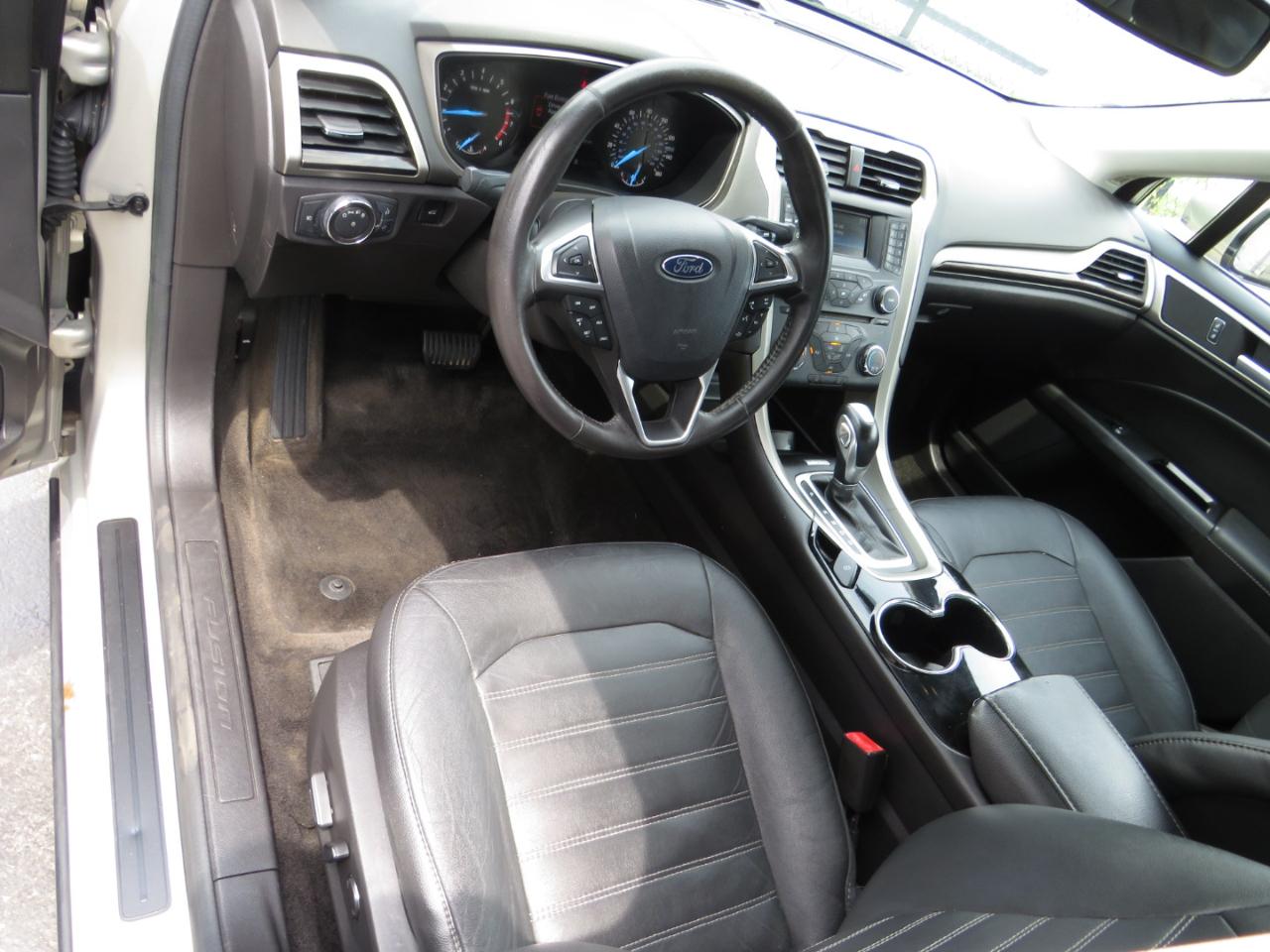 Ford Fusion 4dr Sdn SE FWD 2015