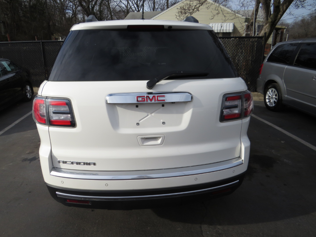 GMC Acadia FWD 4dr SLE2 2014