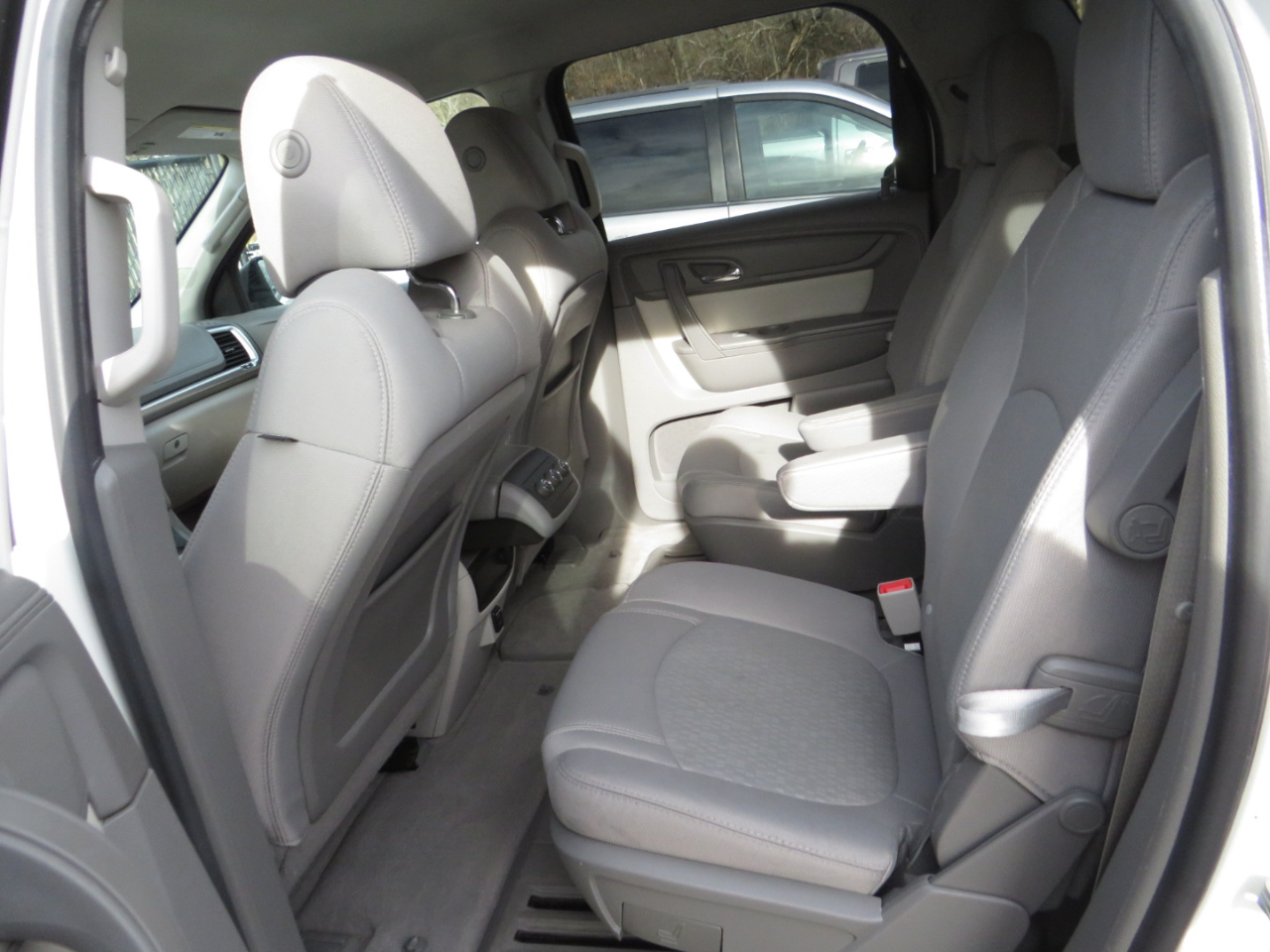 GMC Acadia FWD 4dr SLE2 2014