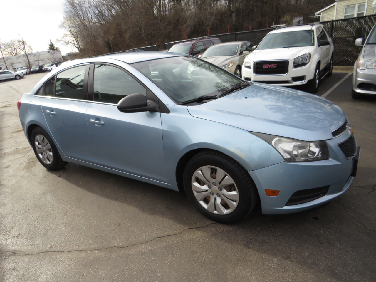 Chevrolet Cruze 4dr Sdn LS 2012