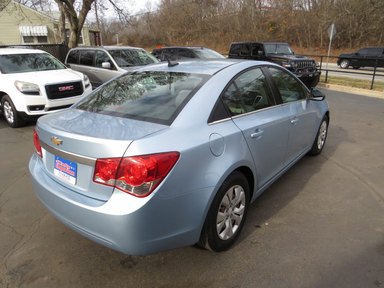 Chevrolet Cruze 4dr Sdn LS 2012