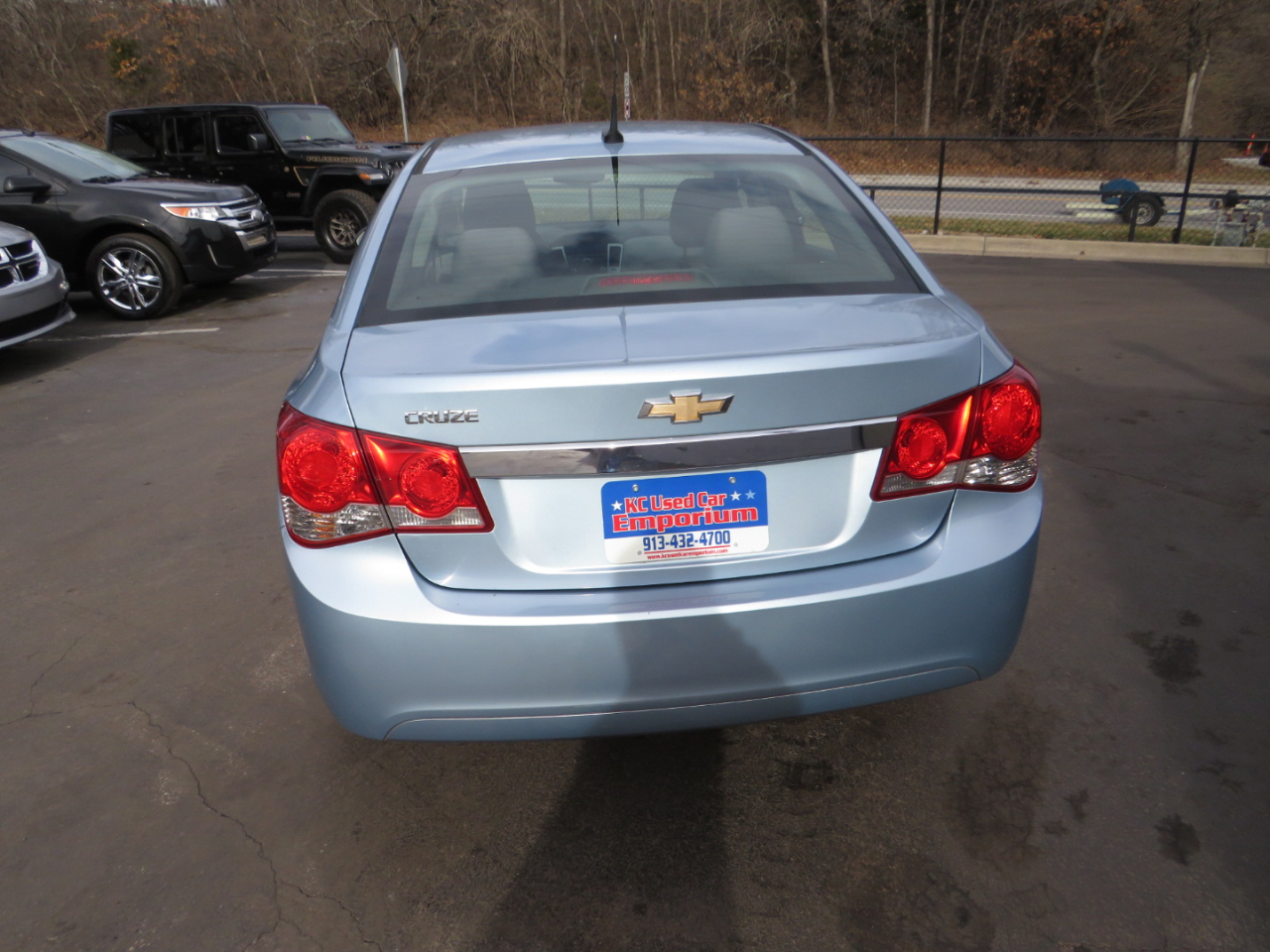 Chevrolet Cruze 4dr Sdn LS 2012