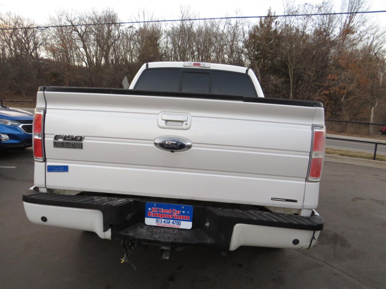 Ford F-150 4WD SuperCrew 145" Platinum 2013