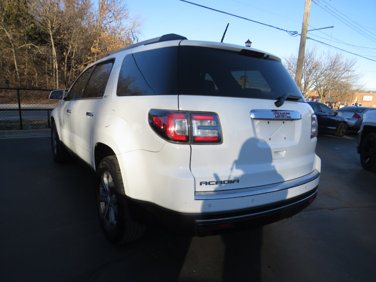 GMC Acadia FWD 4dr SLT w/SLT-1 2016
