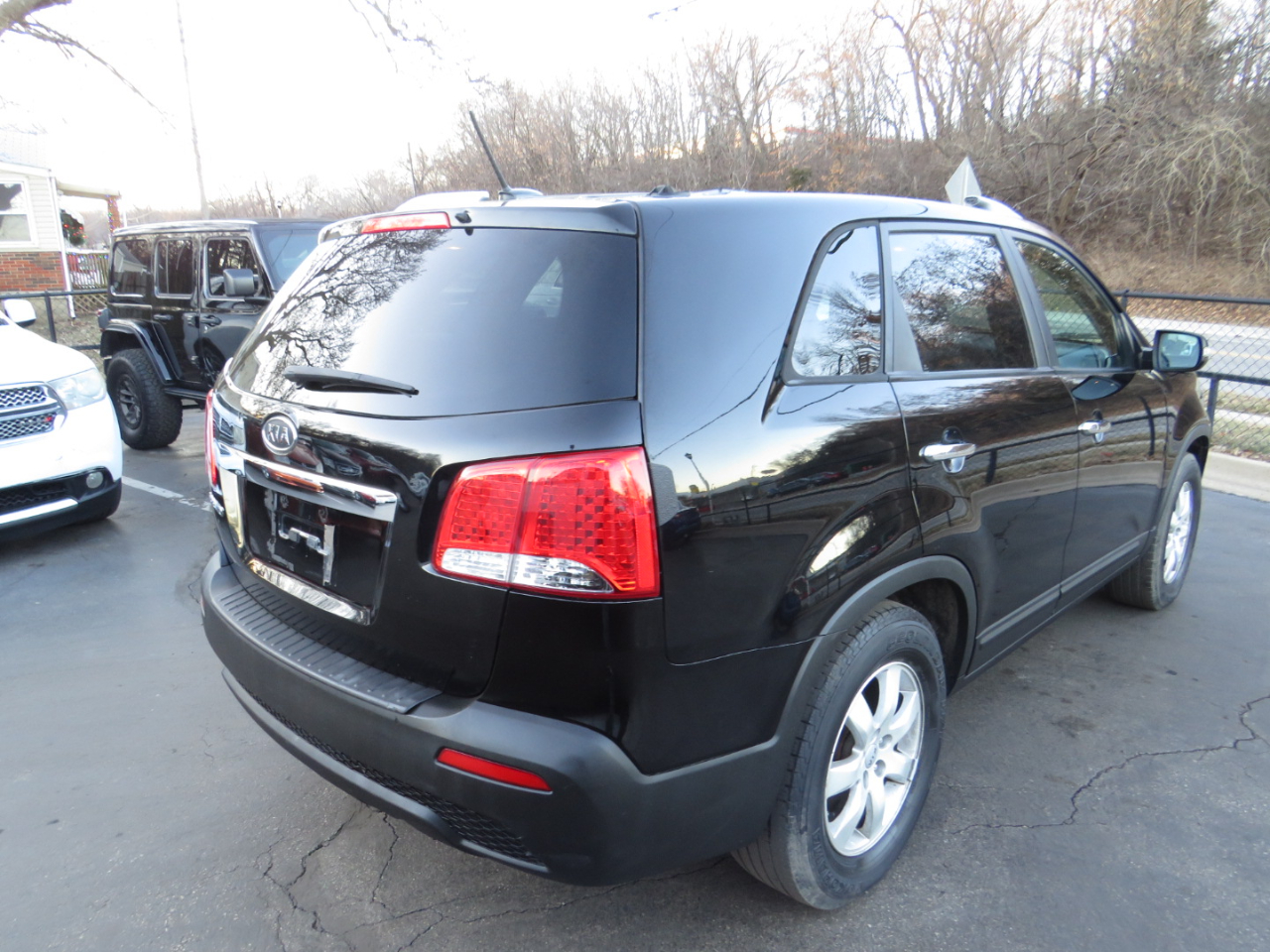 Kia Sorento 2WD 4dr V6 LX 2012