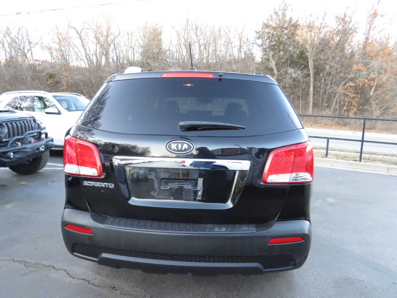 Kia Sorento 2WD 4dr V6 LX 2012