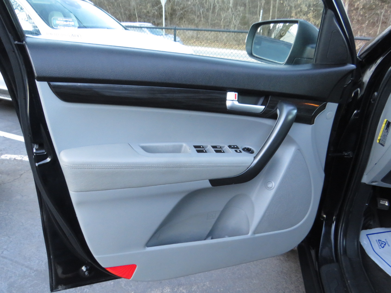 Kia Sorento 2WD 4dr V6 LX 2012