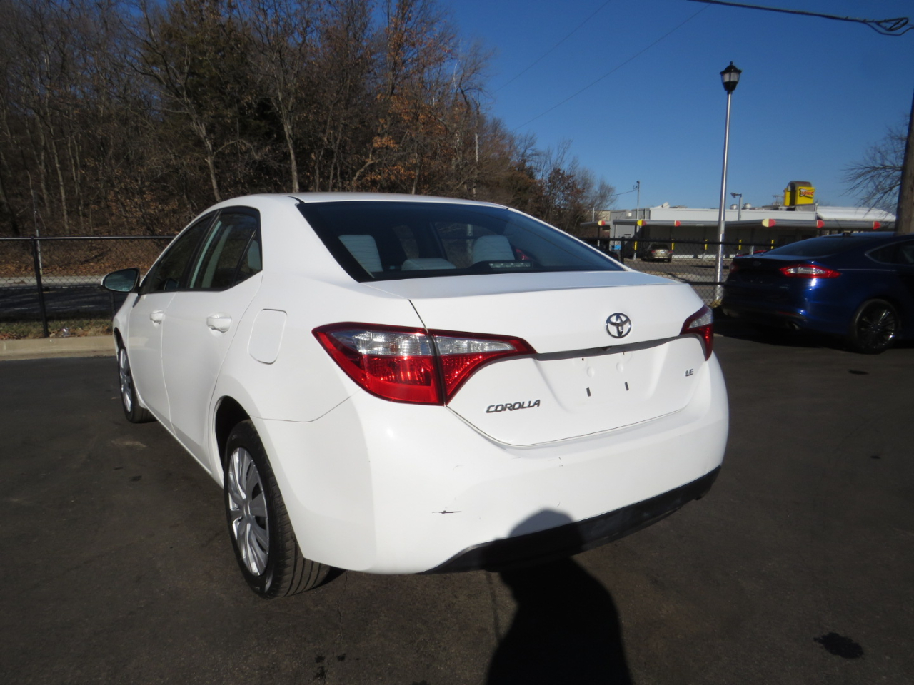 Toyota Corolla 4dr Sdn CVT LE Premium (Natl) 2015