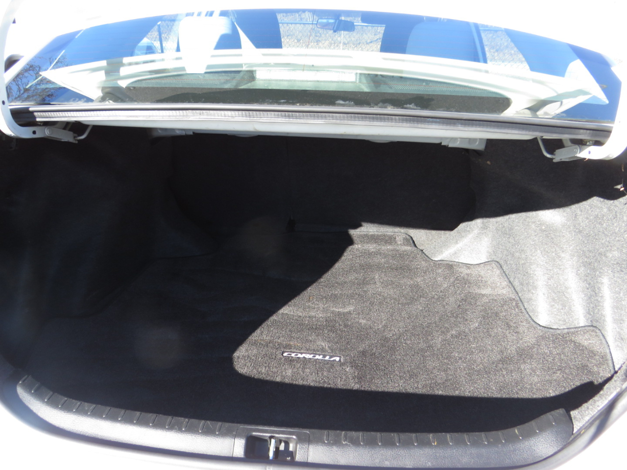 Toyota Corolla 4dr Sdn CVT LE Premium (Natl) 2015