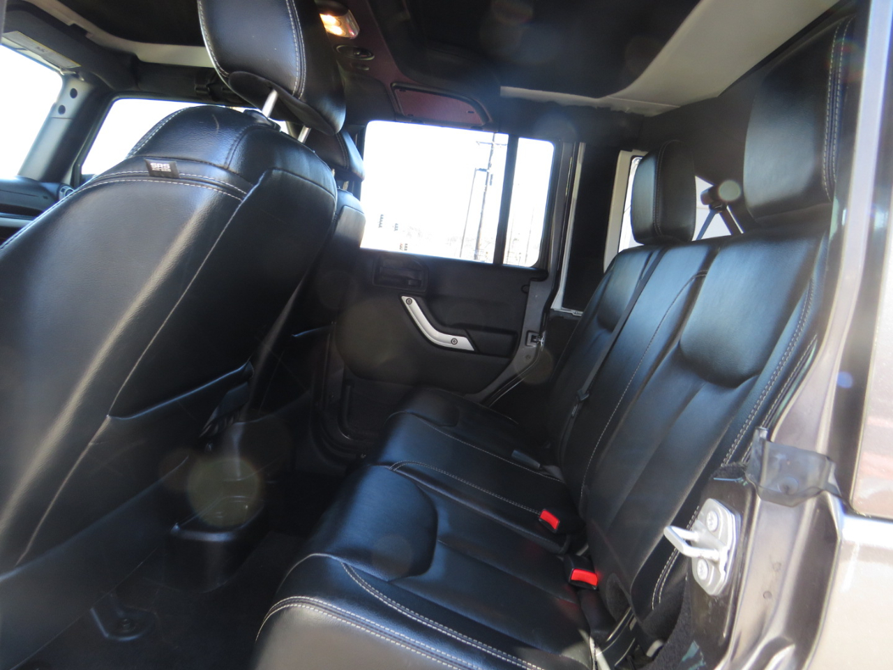 Jeep Wrangler Unlimited 4WD 4dr Rubicon Hard Rock 2016