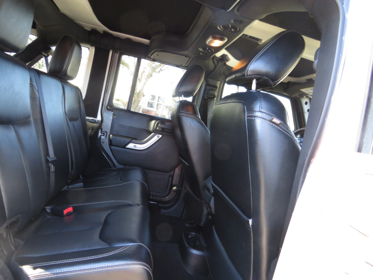 Jeep Wrangler Unlimited 4WD 4dr Rubicon Hard Rock 2016