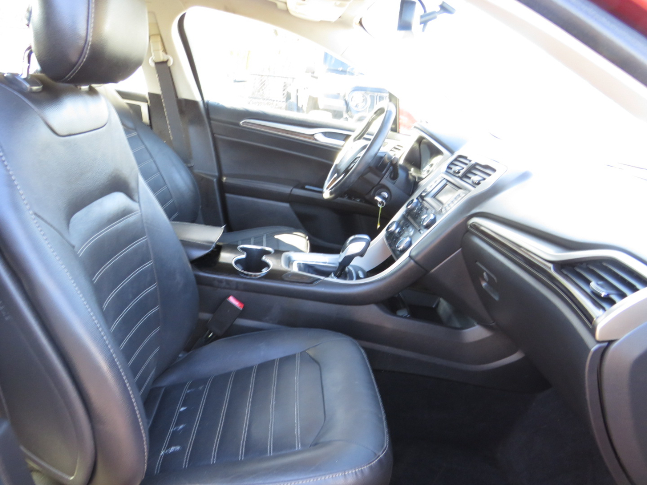 Ford Fusion 4dr Sdn SE FWD 2014