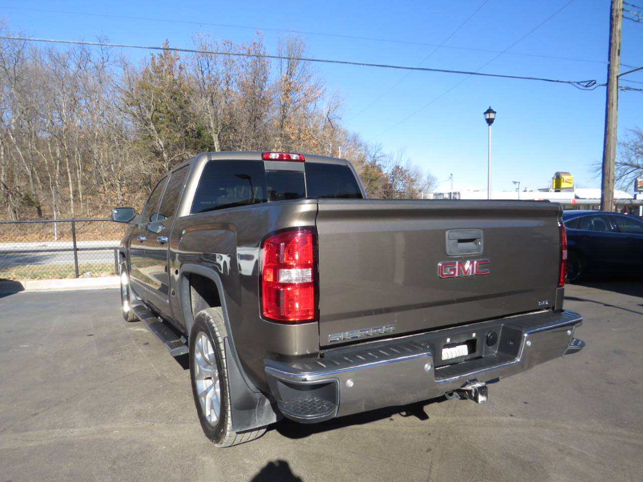 GMC Sierra 1500 2WD Crew Cab 143.5" SLT 2015
