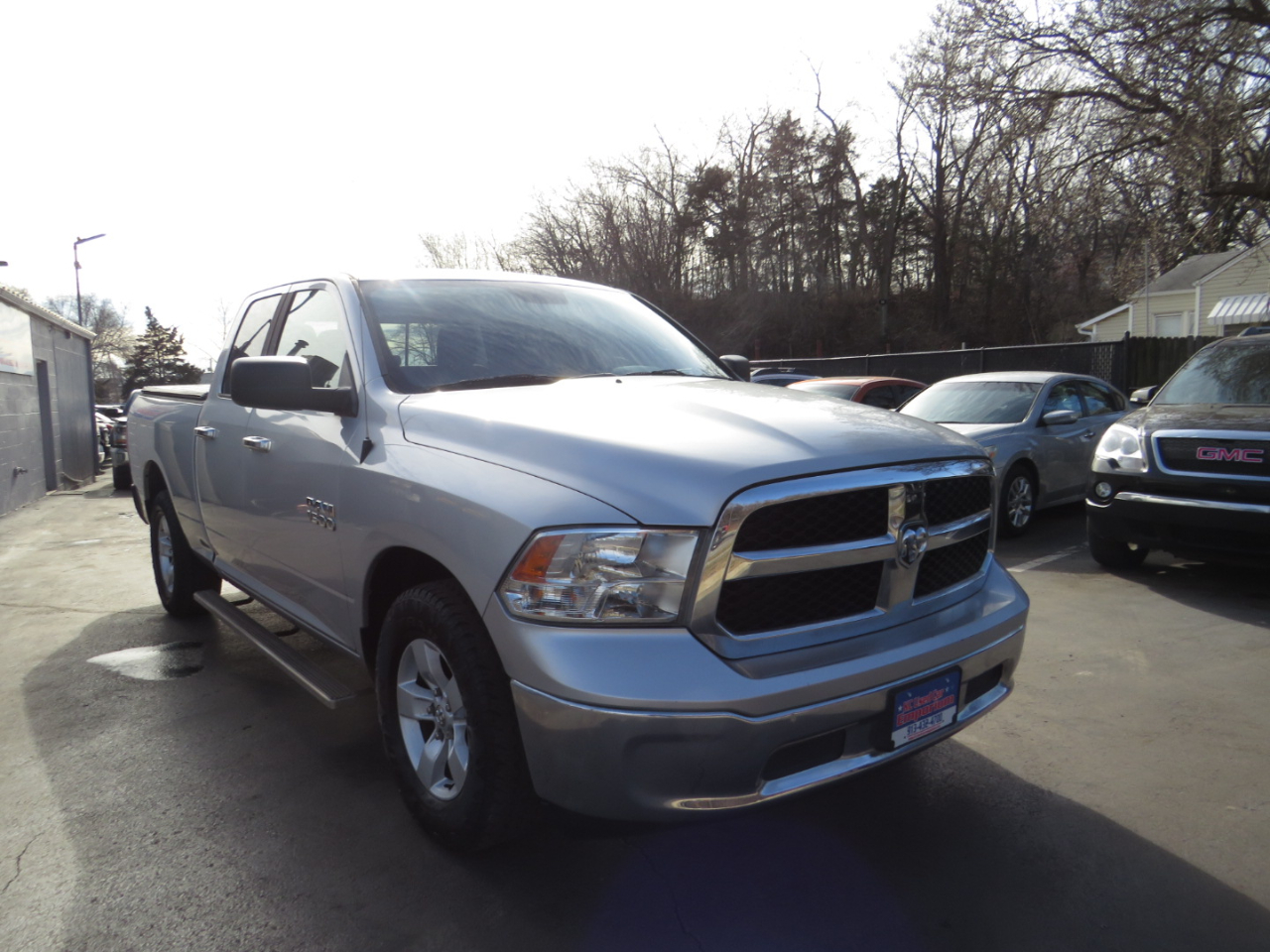 RAM 1500 2WD Quad Cab 140.5" SLT 2016